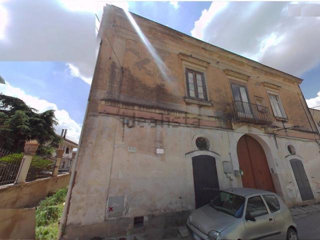 Casa in vendita a Maddaloni, Campania