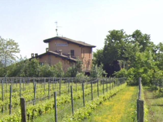 Casa in vendita a Follo Casalino, Borgonovo Val Tidone
