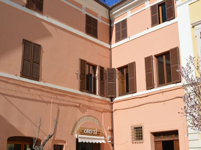 Casa in vendita a Marche, Macerata