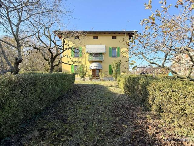 Casa in vendita a Traversetolo, Reggio Emilia
