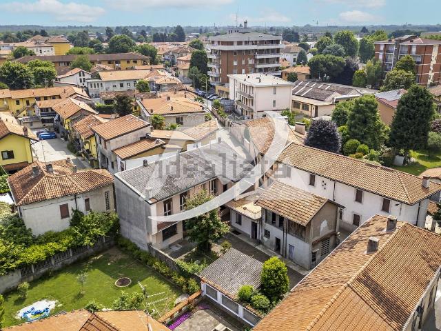 Casa in vendita a Castano Primo, Lombardia