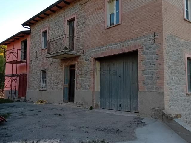 Casa in vendita a Unione di comuni Terre di Castelli, Zocca