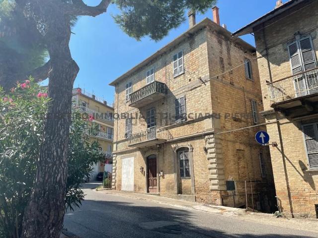 Casa in vendita a Marano, Marche