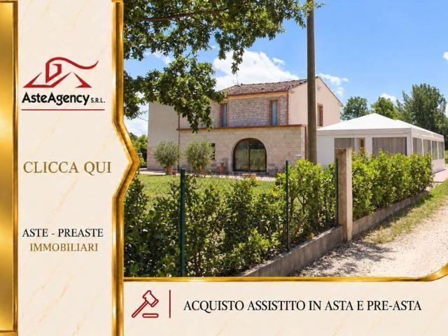 Casa in vendita a Piana D'Olmo, Sepino