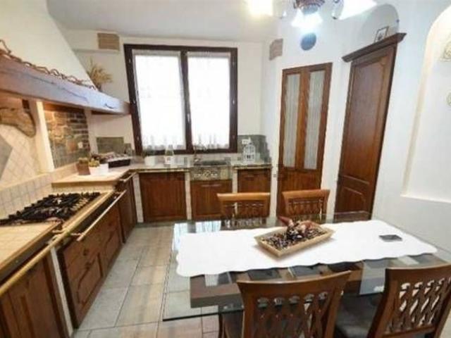 Casa in vendita a Belvedere, Re