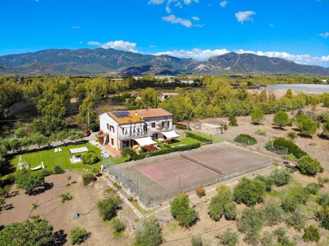 Casa in vendita a Pula, Sardigna/Sardegna