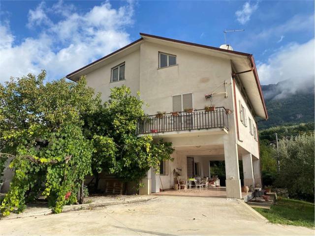 Casa in vendita a Sant'elia Fiumerapido, Lazio