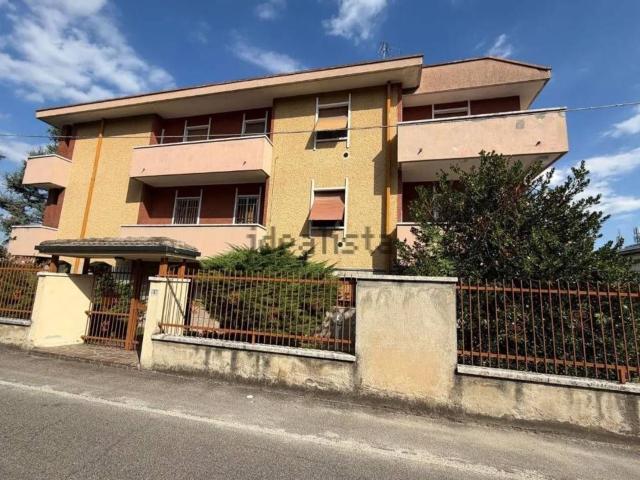 Casa in vendita a Nova Milanese, Monza e della Brianza