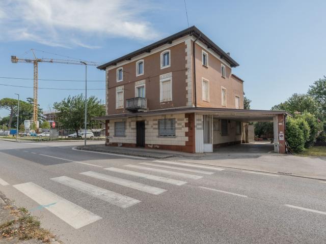 Casa in vendita a Castions Di Strada, Friuli-Venezia Giulia