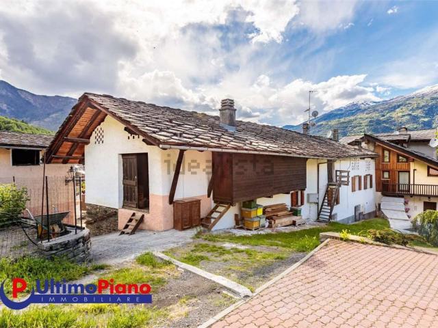 Casa in vendita a Aymavilles, Aosta