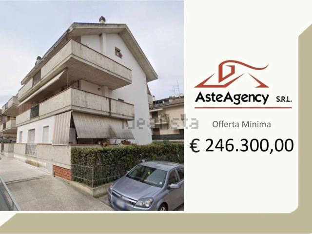Casa in vendita a Brecciarolo, Marche