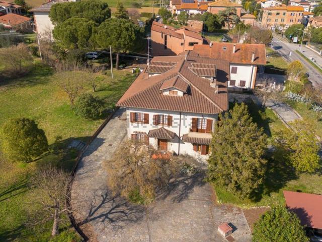 Casa in vendita a Foiano Della Chiana, Toscana