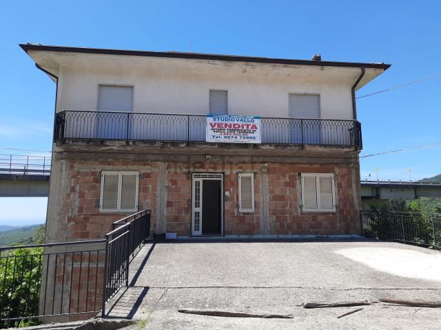 Casa in vendita a Futani, Campania