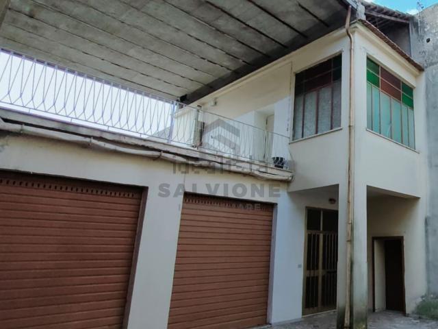 Casa in vendita a Amorosi, Campania