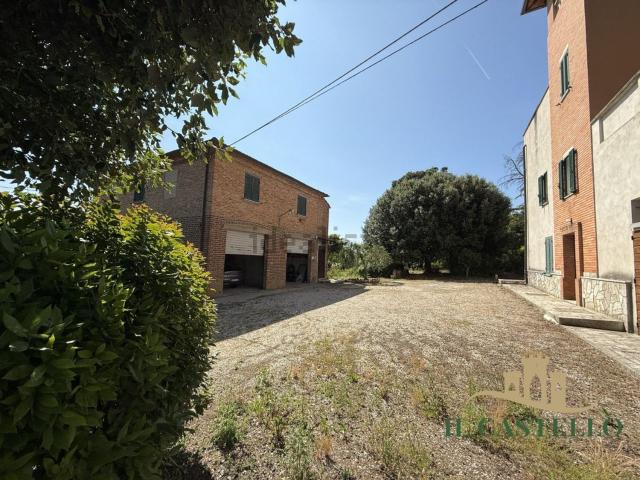 Casa in vendita a Pozzuolo, Castiglione del Lago