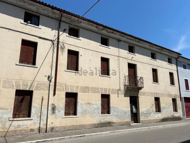 Casa in vendita a Rossano Veneto, Vicenza