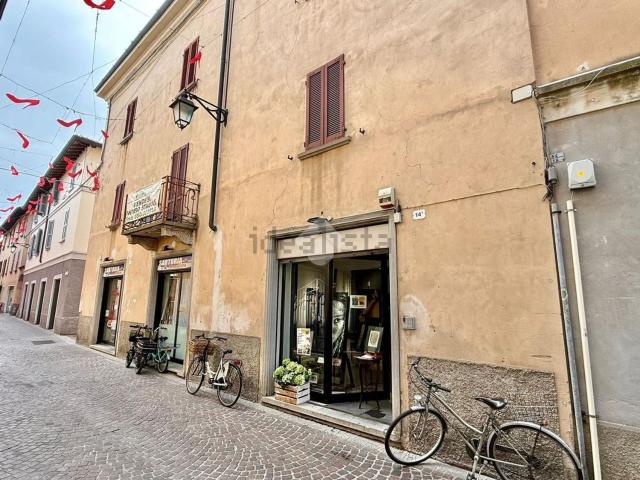 Casa in vendita a Treviglio, Lombardia