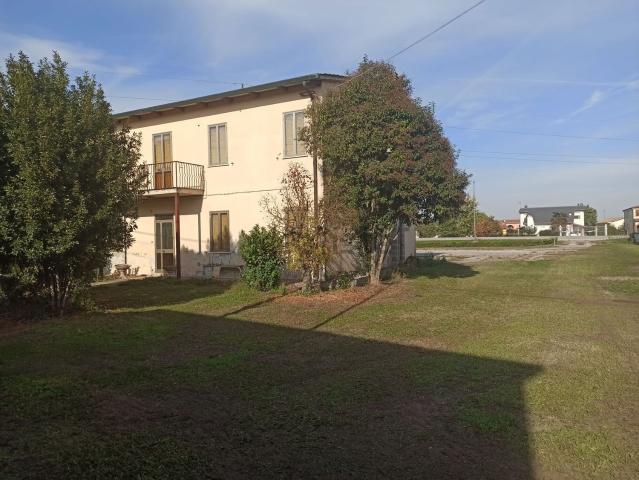 Casa in vendita a Arquà Polesine, Veneto
