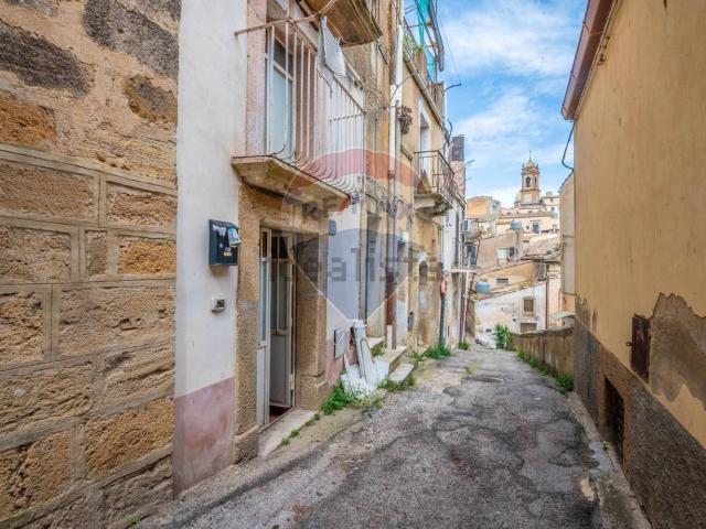 Casa in vendita a Canalotto, Caltagirone