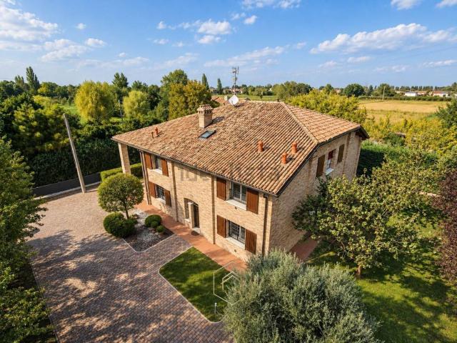 Casa in vendita a Codrea, Ferrara
