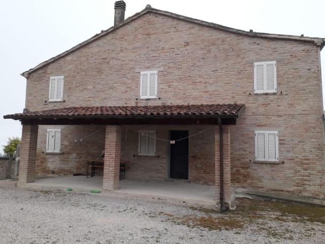 Casa in vendita a Vallefoglia, Marche