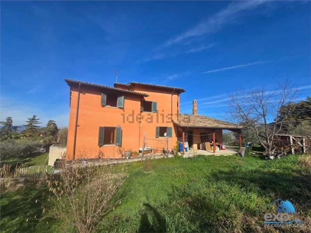 Casa in vendita a Castel Ritaldi, Umbria