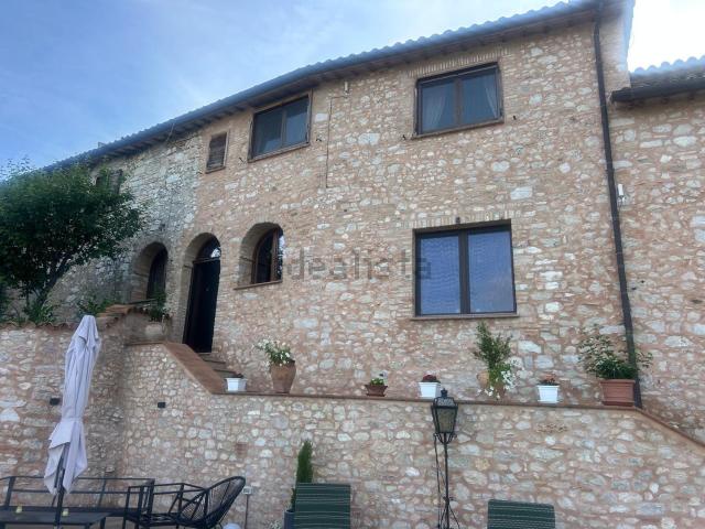 Casa in vendita a Trevi, Umbria