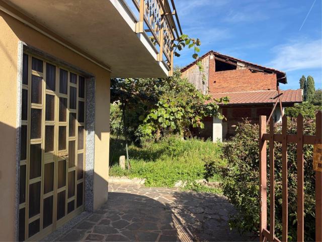 Casa in vendita a Piana, Suno