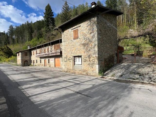 Casa in vendita a Unione Comuni Garfagnana, San Romano In