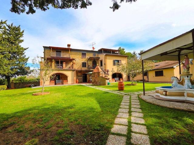 Casa in vendita a Guardistallo, Toscana