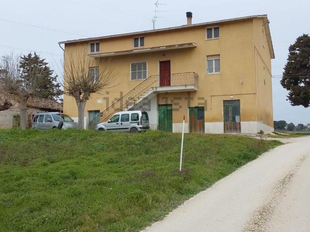 Casa in vendita a Marche, Macerata