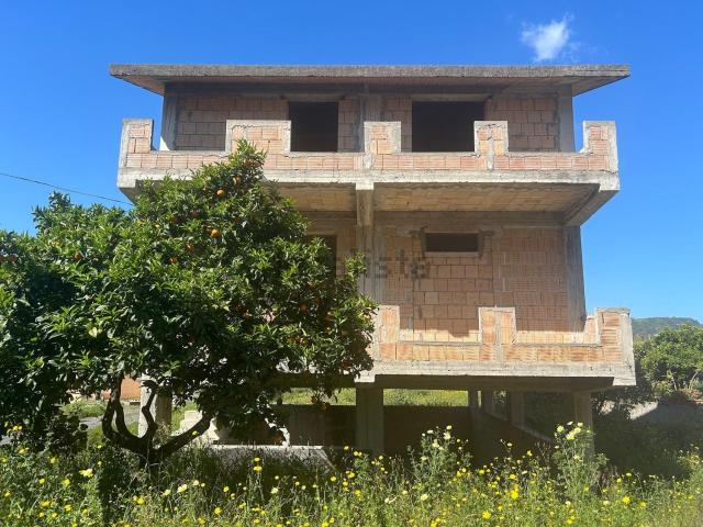 Casa in vendita a Gioiosa Ionica, Reggio Calabria
