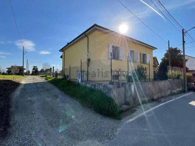 Casa in vendita a Piemonte, Vercelli