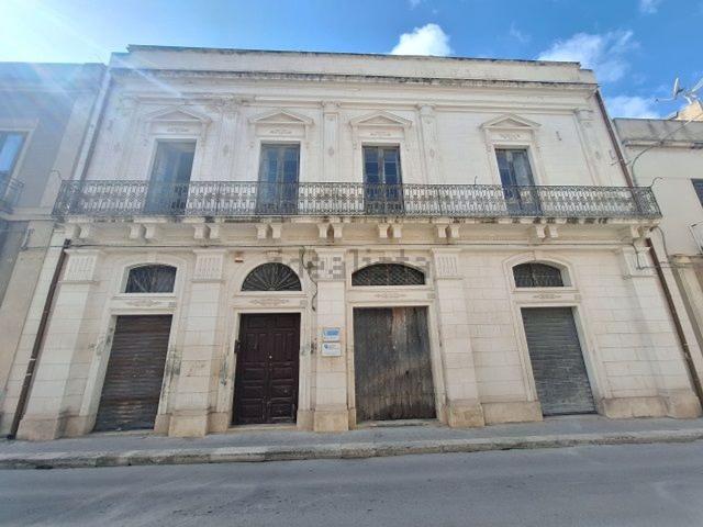 Casa in vendita a Vittoria, Sicilia