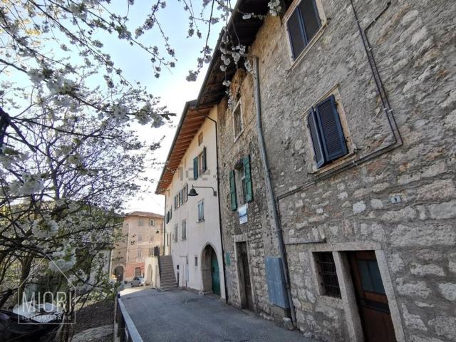 Casa in vendita a Comunità della Valle dei Laghi, Terlago