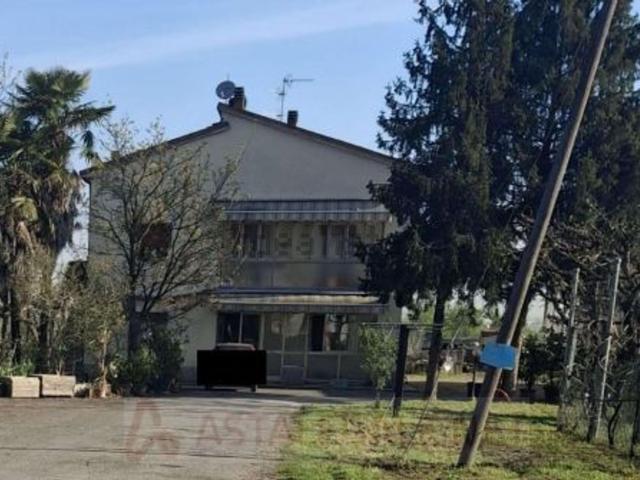Casa in vendita a Unione dei comuni del Sorbara, San Cesario Sul Panaro