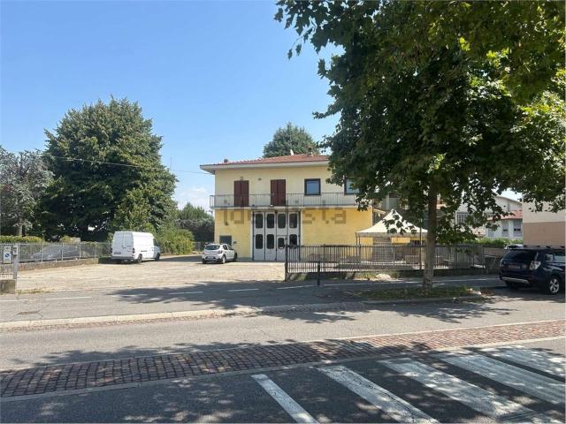 Casa in vendita a Dalmine, Lombardia