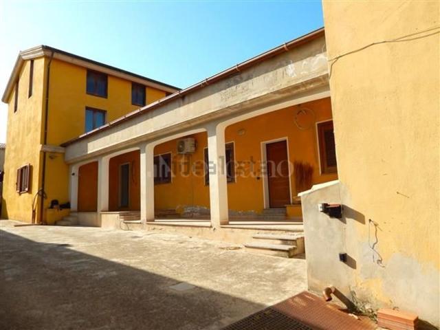 Casa in vendita a Monserrato, Sardigna/Sardegna