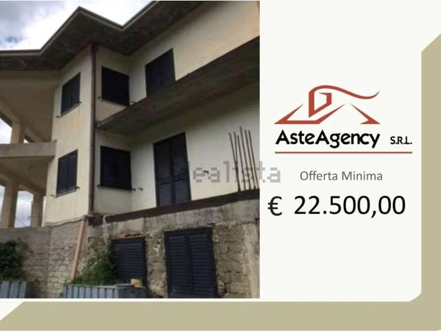 Casa in vendita a Collelongo, Abruzzo