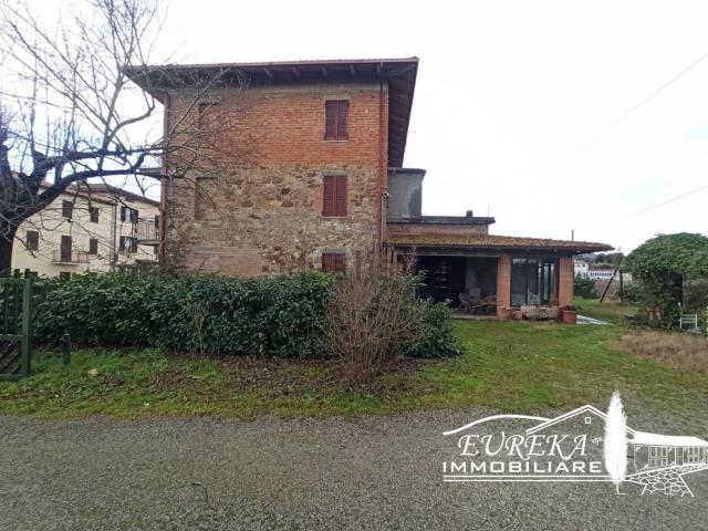 Casa in vendita a Piegaro, Umbria