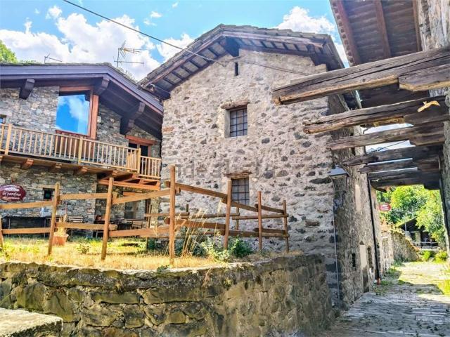 Casa in vendita a Saint Marcel, Aosta