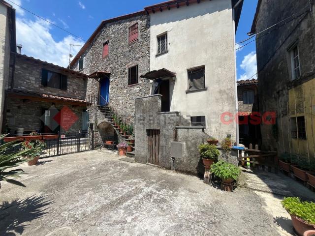 Casa in vendita a Unione dei comuni Media Valle del Serchio, Borgo A Mozzano