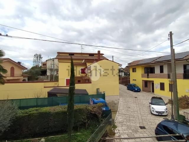 Casa in vendita a Sant'angelo A Cupolo, Campania