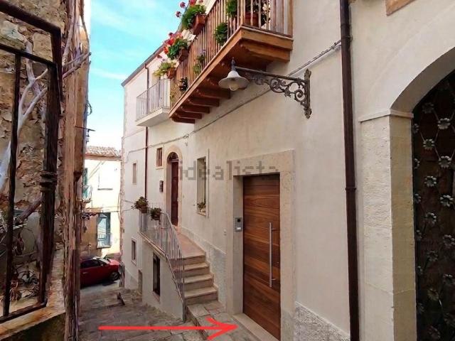 Casa in vendita a Ragusa Ibla, Ragusa