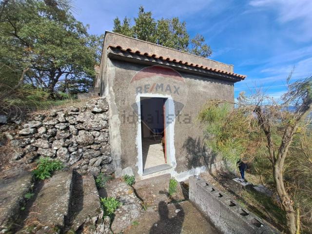 Casa in vendita a Linguaglossa, Sicilia