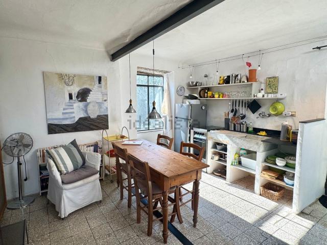 Casa in vendita a Bellissimi, Dolcedo