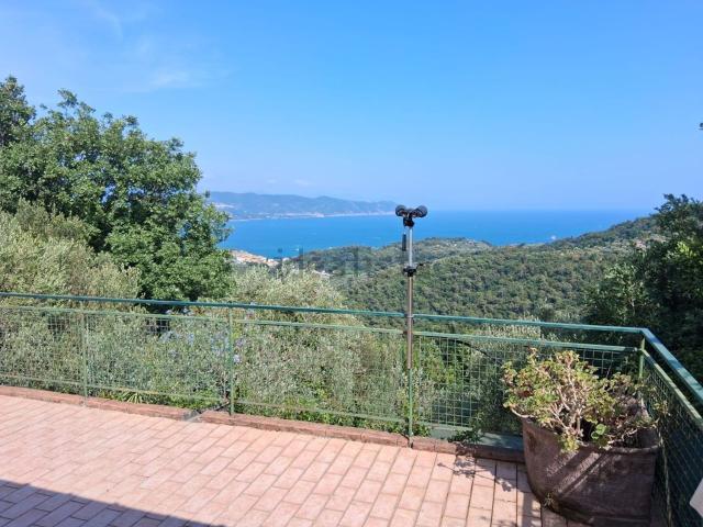 Casa in vendita a Case Rosse, Portovenere