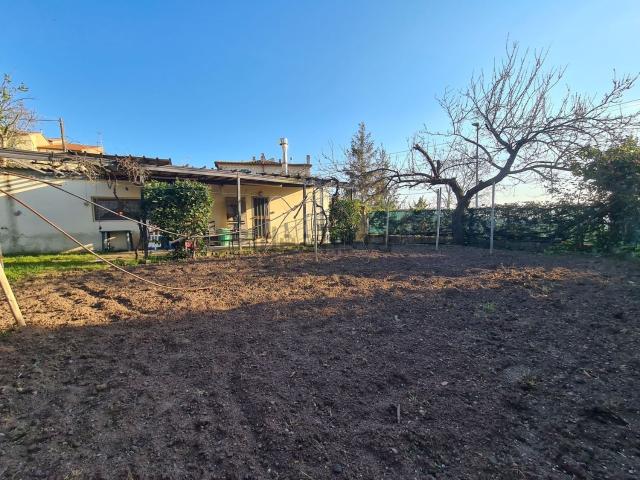 Casa in vendita a Castellina Marittima, Toscana