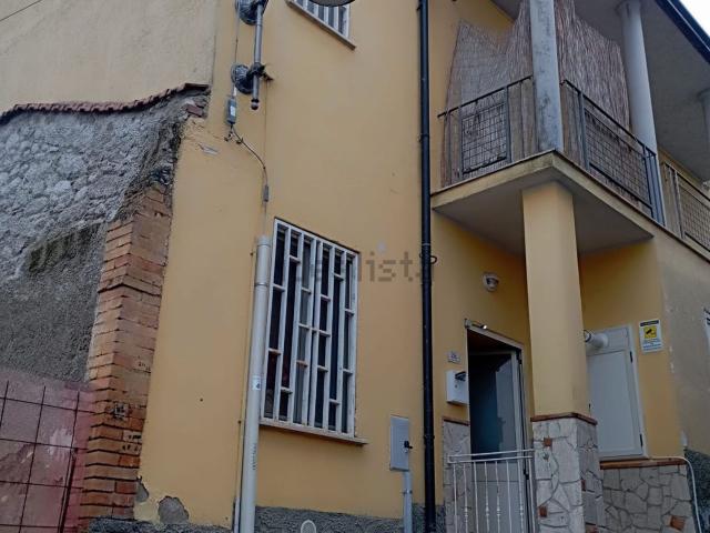 Casa in vendita a Sant'angelo A Cupolo, Campania