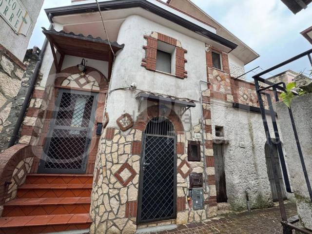 Casa in vendita a Pratella, Campania